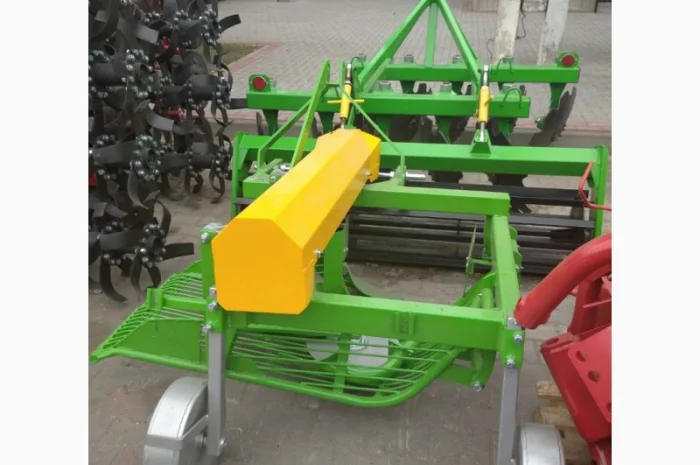 Картоплекопалка, копачка для картоплі вібраційна з викідом на бік BOMET (PL)- фото № 5