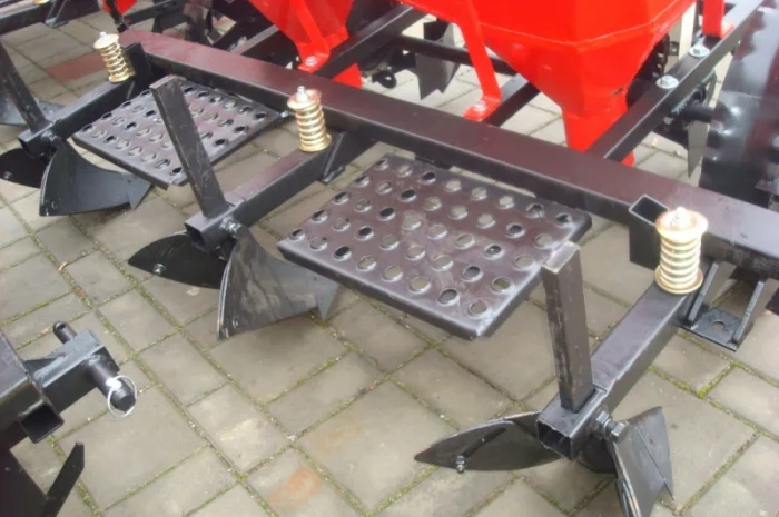 Машина для уборки кртофеля (картофелесборщик)- фото № 4