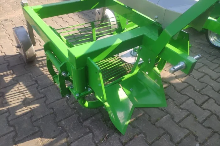 Картоплекопачка копалка вібраційна грохотна трясучка на бік боковий викід Bomet- фото № 6