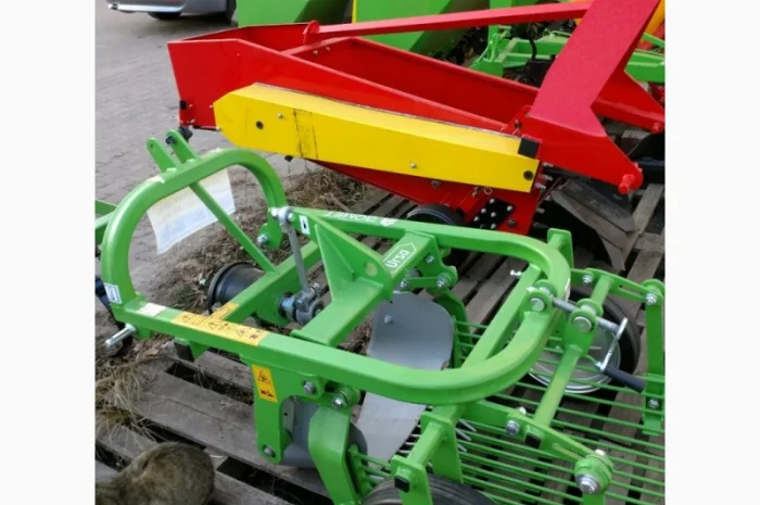 Картоплекопачка копалка вібраційна грохотна трясучка викід назад задній викід Bomet- фото № 4