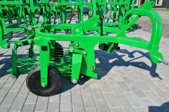 Картоплекопач однорядний вібраційний (грохотний) Z655/1 фірми Bomet- фото № 19