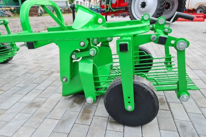 Картоплекопач однорядний вібраційний (грохотний) Z655/1 фірми Bomet- фото № 17