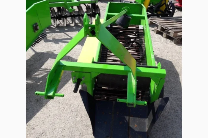 Однорядний картоплекопач фірми Bomet (Оригінал)- фото № 1