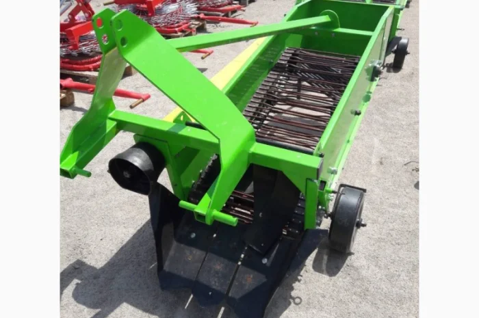 Однорядна транспортерна копачка фірми Bomet (Оригінал)- фото № 1