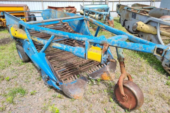 Двухрядный картофелекопатель Z-609 фирмы Agromet (Польша)- фото № 7