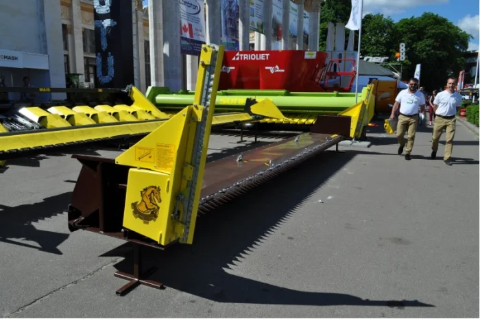 РАПСОВЫЙ СТОЛ.Приспособление для уборки рапса.от 5м до12м- фото № 1