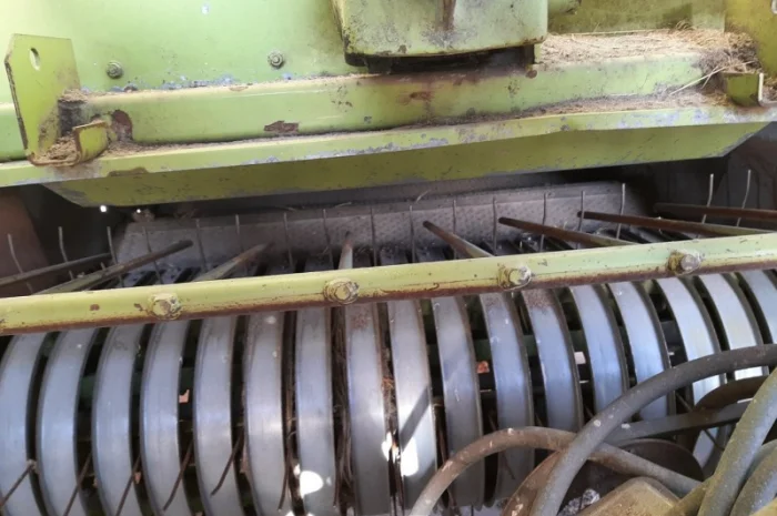 Прес-підбирач рулонний Claas Rollant 42- фото № 6