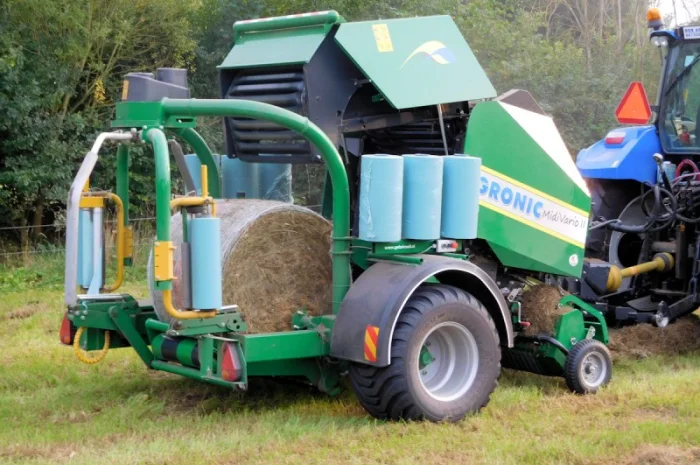 Рулонные пресс-подборщики с обмотчиками- фото № 1