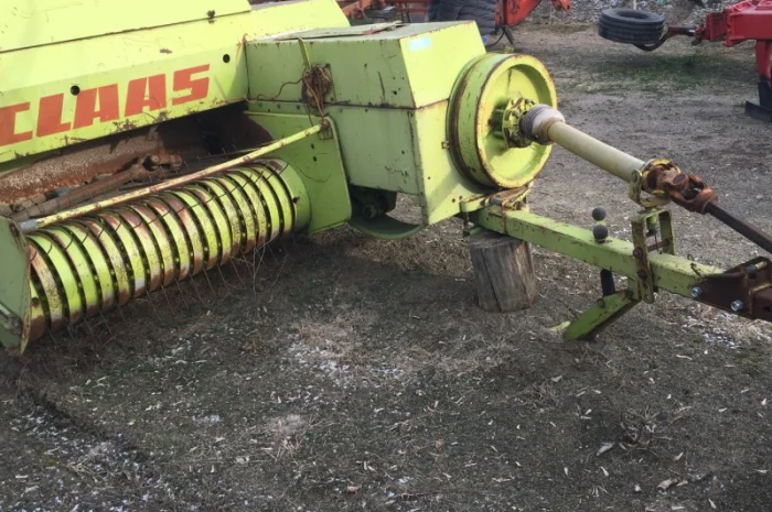 Прес-підбирач CLAAS MARKANT 50- фото № 3