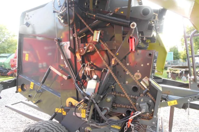 Прес-підбирач Claas VARIANT 370- фото № 3