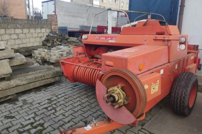 Прес підбирач тюкопрес тюковщик тюковальник Famarol- фото № 8