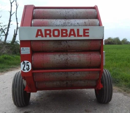 Прес-підбирач рулонний CLAAS Rollant 44- фото № 1