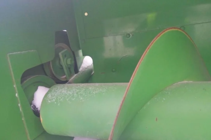 Прес-підбирач тюковий JOHN DEERE 339- фото № 4