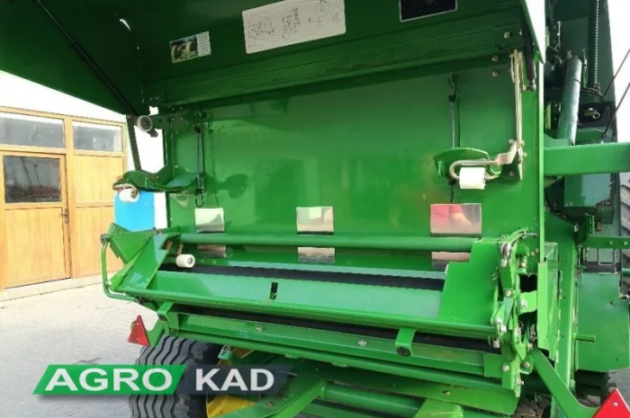 Пресс-подборщик рулонный John Deere 854- фото № 2