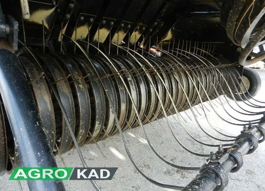 Пресс-подборщик тюковый LAVERDA LB 12 70T- фото № 8