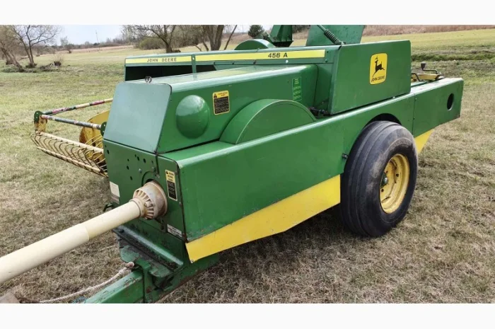 Пресс подборщик тюковый John Deere 456A- фото № 4