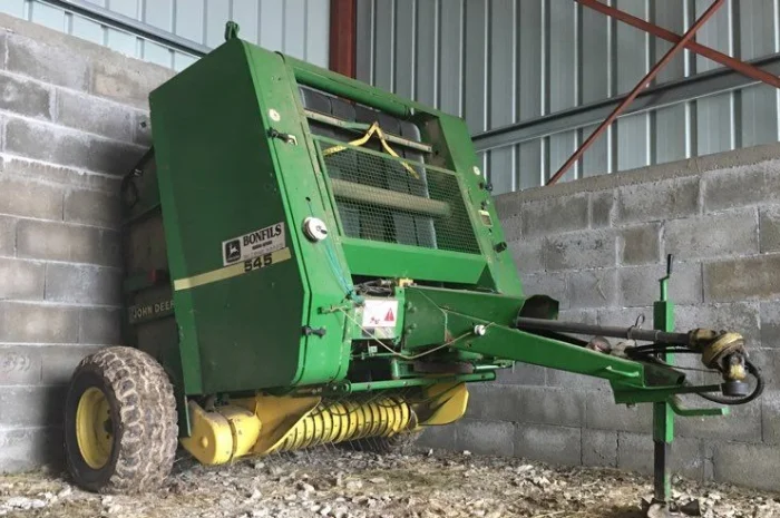 Прес підбирач John Deere 545- фото № 3