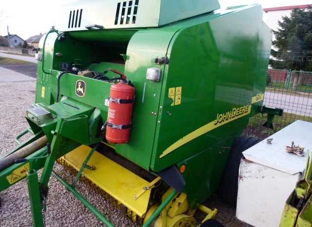 Пресс подборщик рулонный John Deere 578- фото № 1