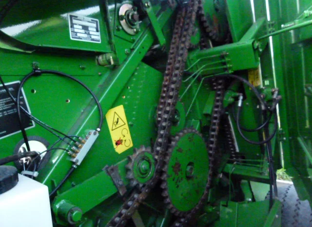 Пресс подборщик рулонный John Deere 578- фото № 2
