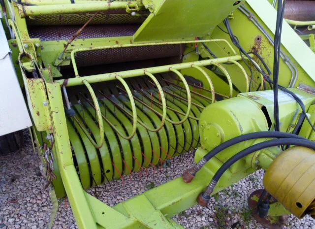 Пресс подборщик рулонный Claas Rollant 44- фото № 3