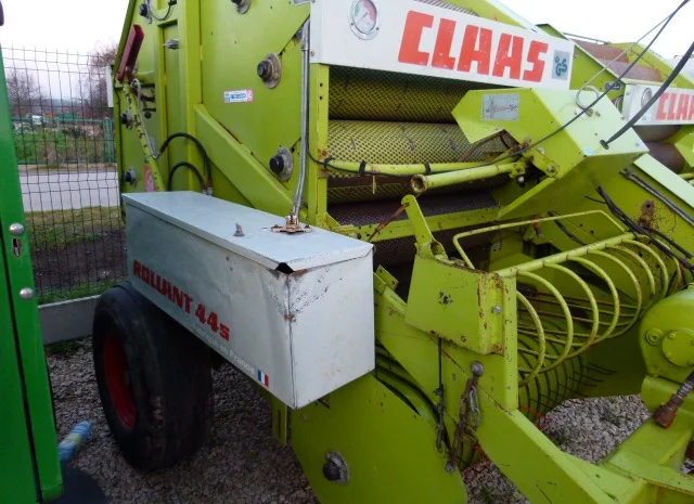 Пресс подборщик рулонный Claas Rollant 44- фото № 4