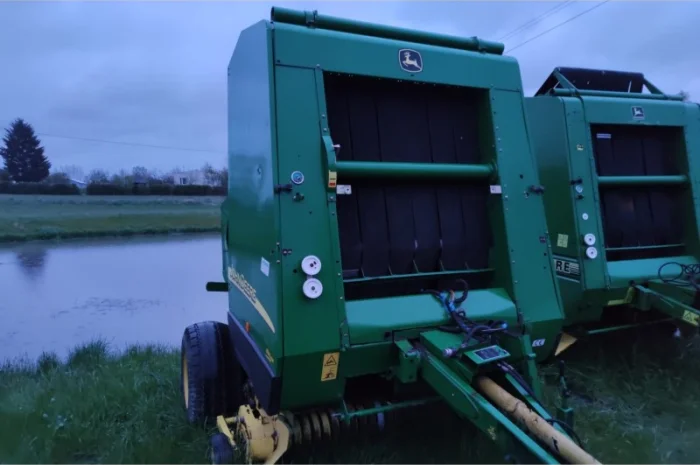 Пресс подборщик рулонный John Deere 592- фото № 4