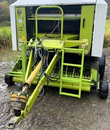 Рулонний прес-підбирач Claas Rollant 240- фото № 1