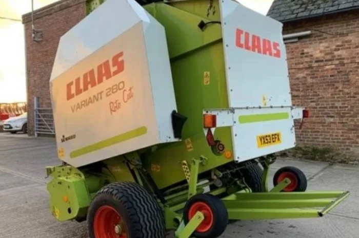 Рулонный пресс подборщик Claas Variant 280- фото № 1