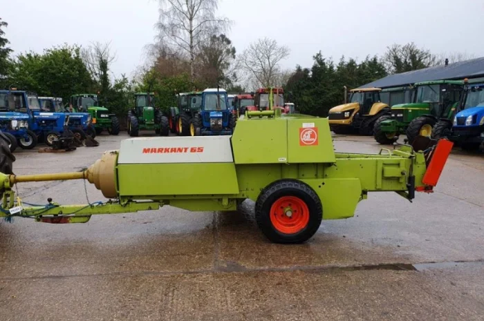 Прес підбирач Claas Markant 65- фото № 4