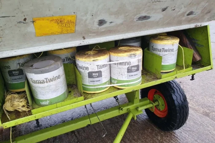 Прес підбирач Claas Markant 65- фото № 8