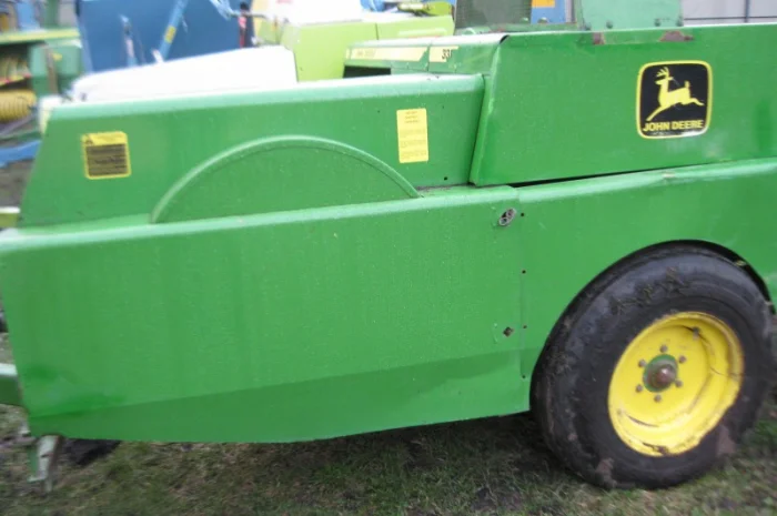Прес-підбирач John Deere 332 б/у- фото № 3