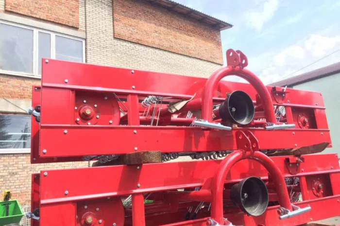 Граблі грабарка гребка сіноворошилка сіноворушилка ленточна ленточна пасова пасові Польща- фото № 1