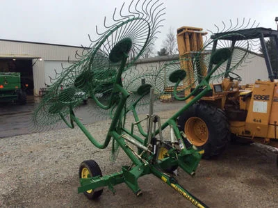 Сіноворушилка JOHN DEERE 702 claas fella kuhn krone- фото № 1