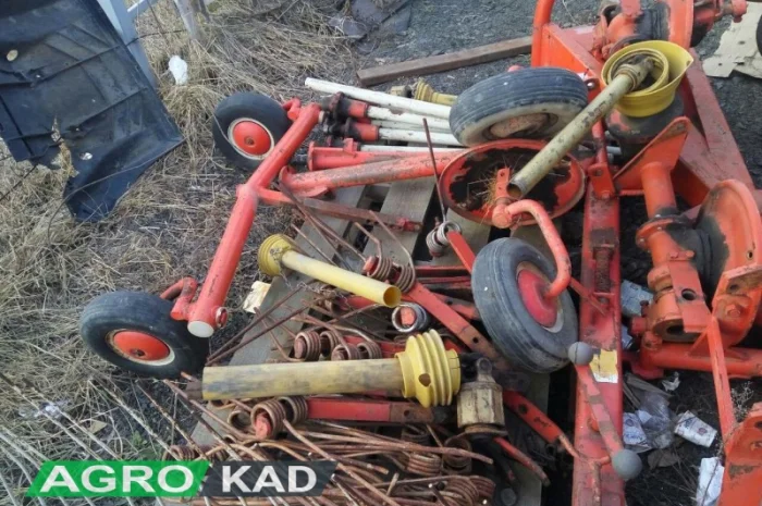 Грабли-ворошилки роторные KUHN GF 4201 MH- фото № 4