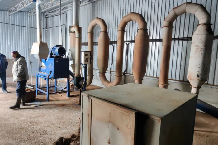 Брикет из отходов Брикет из стеблей кукурузы брикет из соломи- фото № 2