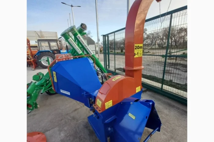 Подрібнювач деревини PL-160- фото № 1