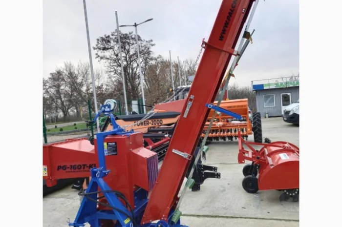 Подрібнювач гілок PG-160T-КR навісний на трактор з поворотною транспортувальною стрічкою- фото № 2