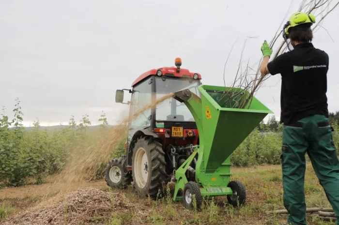 Измельчители деревоотходов (щепорезы) LS(Чехия)- фото № 1