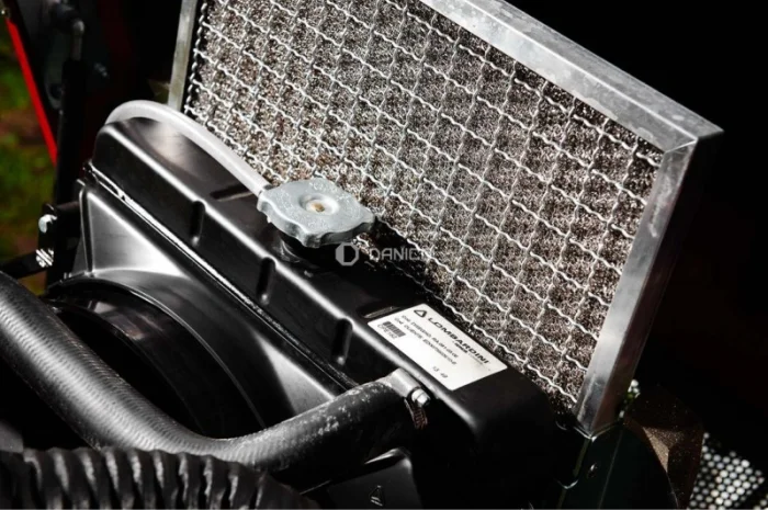 Щепорез Измельчитель древесины Linddana TP 175- фото № 6