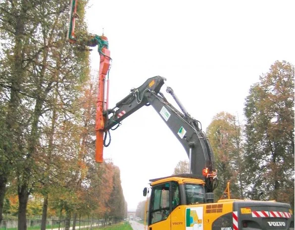 Навесная дисковая пила Coupeco P180.G90.1900 (Франция)- фото № 1