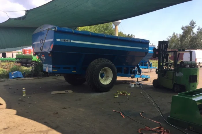 Бункер накопитель Кинзе Kinze 840 850 бу из США- фото № 5