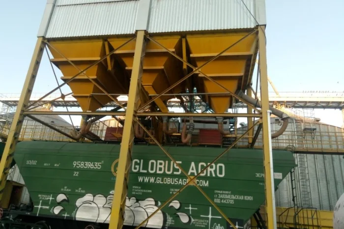 Виготовлення та монтаж бункерів для вивантаження зерна- фото № 1