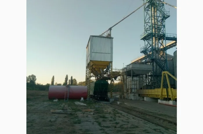 Виготовлення та монтаж бункерів для вивантаження зерна- фото № 2