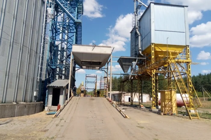 Виготовлення та монтаж бункерів для вивантаження зерна- фото № 3