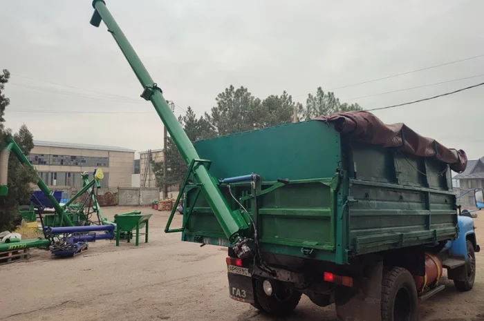 Завантажувач сівалок ЗС-30 ЗІЛ- фото № 3