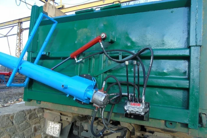 Загрузич сеялок МАЗ- фото № 3