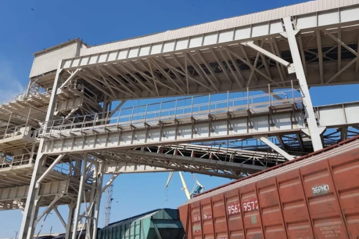 Конвеєр стрічковий Вітязь закритий- фото № 2