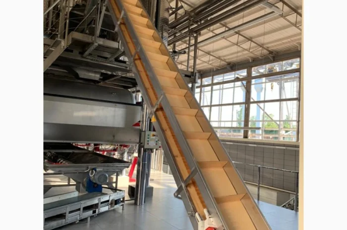 Конвеєр з гофробортом для харчових і хімічних продуктів, нержавіюча сталь- фото № 2