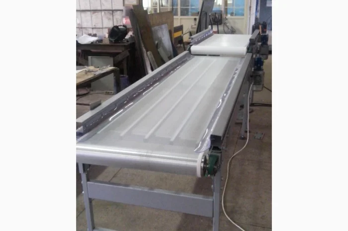 Інспеційний стіл для сортування ягід. Конвеєр- фото № 1