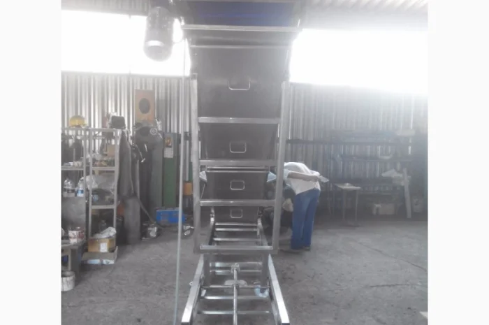 Конвеєр для ягід чорниці- фото № 1